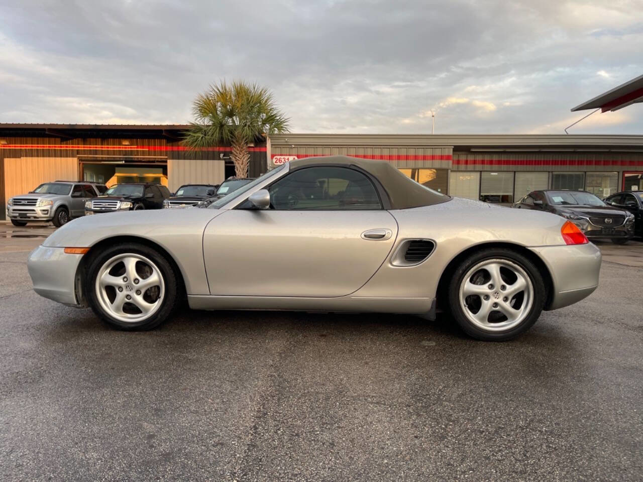 Used 2000 Porsche Boxster image 10