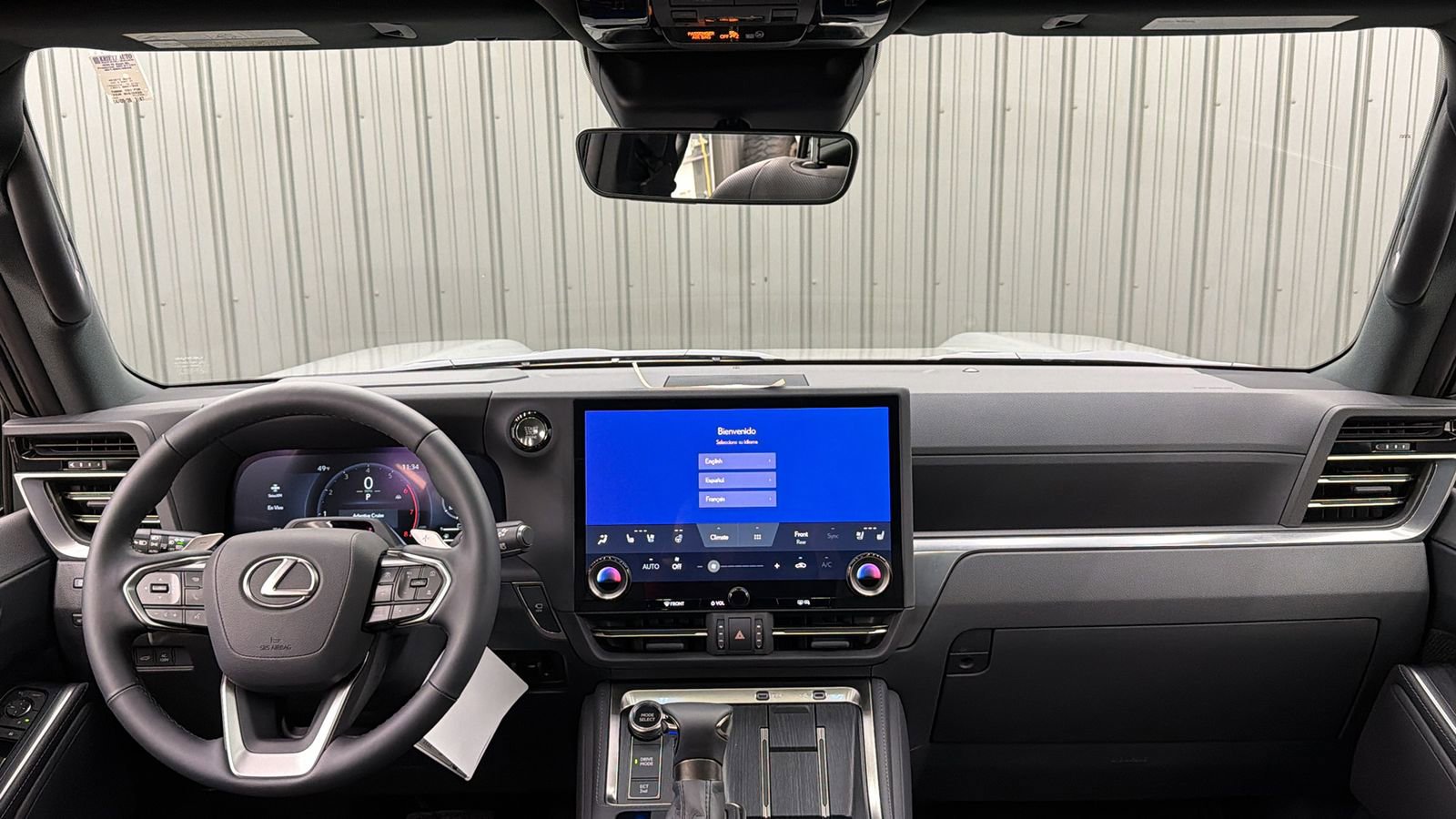 Used 2025 Lexus GX 550 w/ Accessory Package (2T) image 35