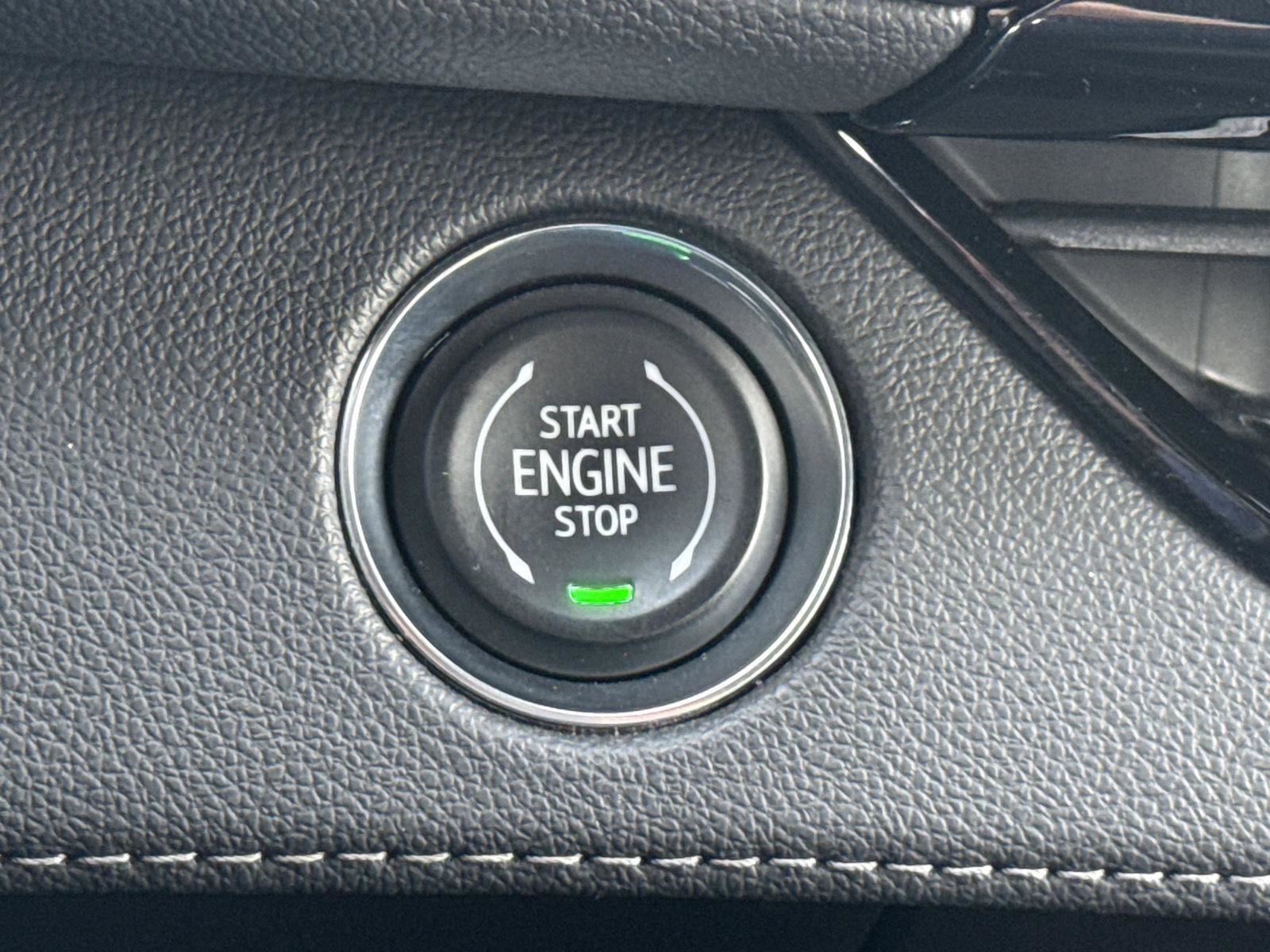 New 2026 Buick Enclave Avenir image 25