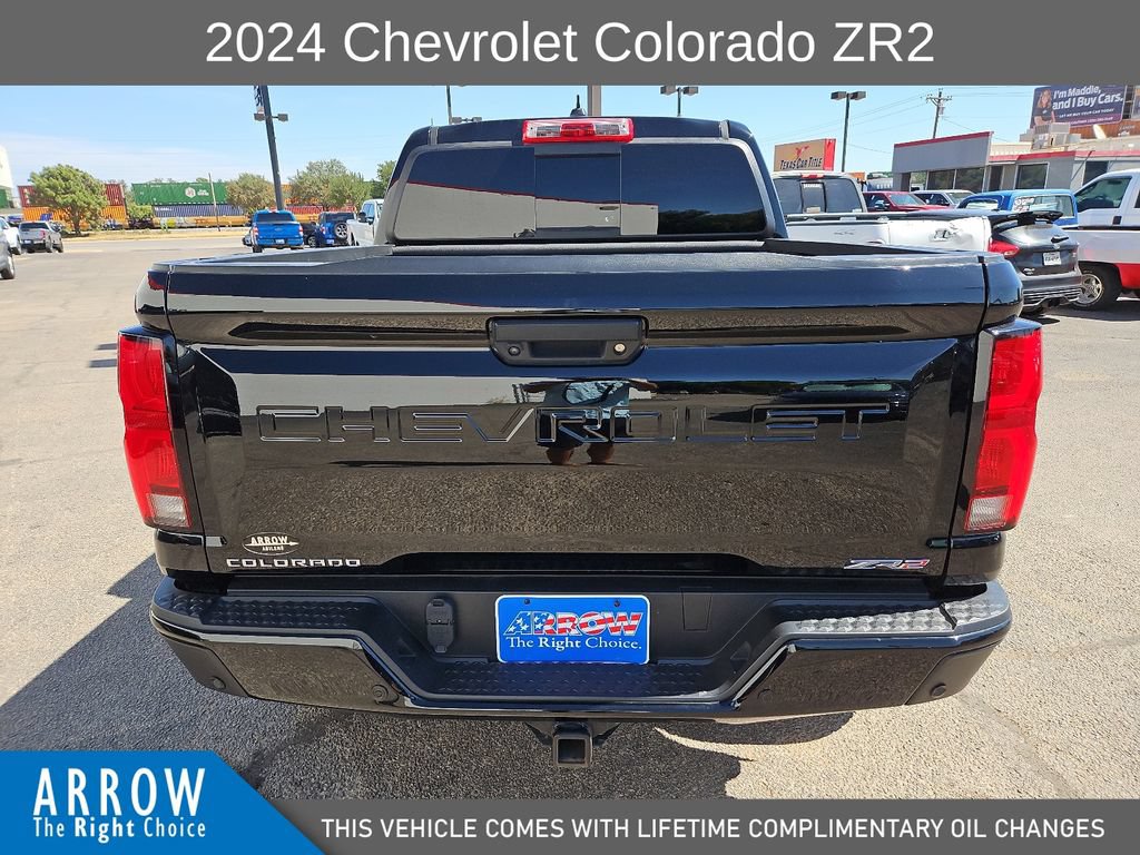 Used 2024 Chevrolet Colorado ZR2 w/ Technology Package AWD/4WD image 11