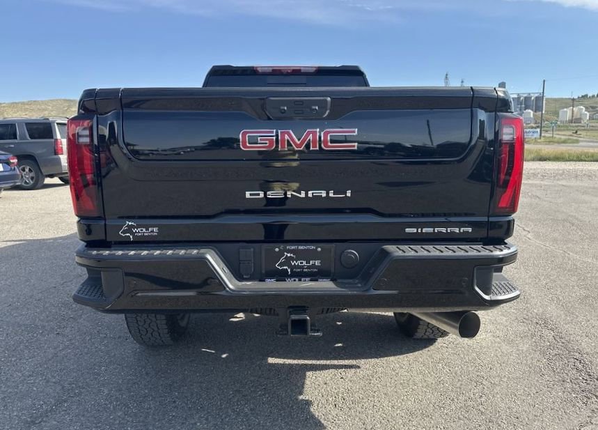 New 2025 GMC Sierra 3500 Denali w/ Technology Package image 17