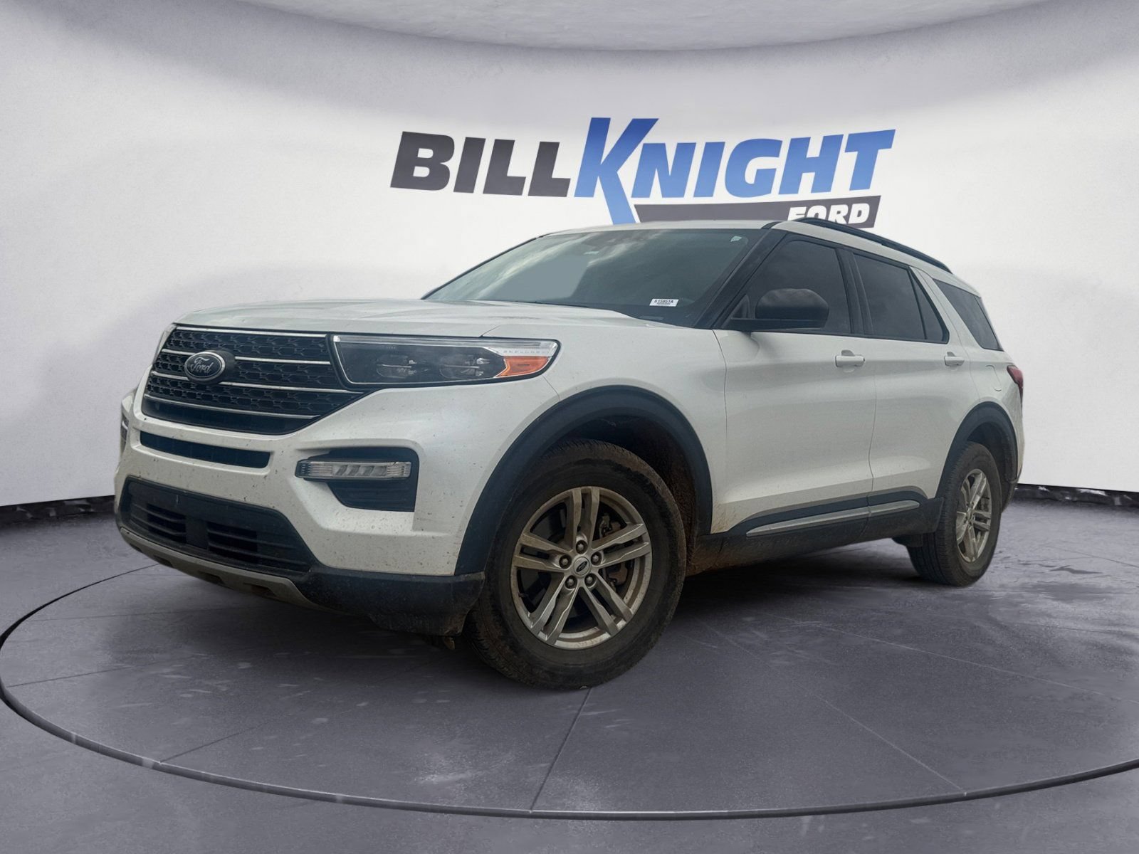 Used 2023 Ford Explorer XLT w/ Equipment Group 202A AWD/4WD image 1