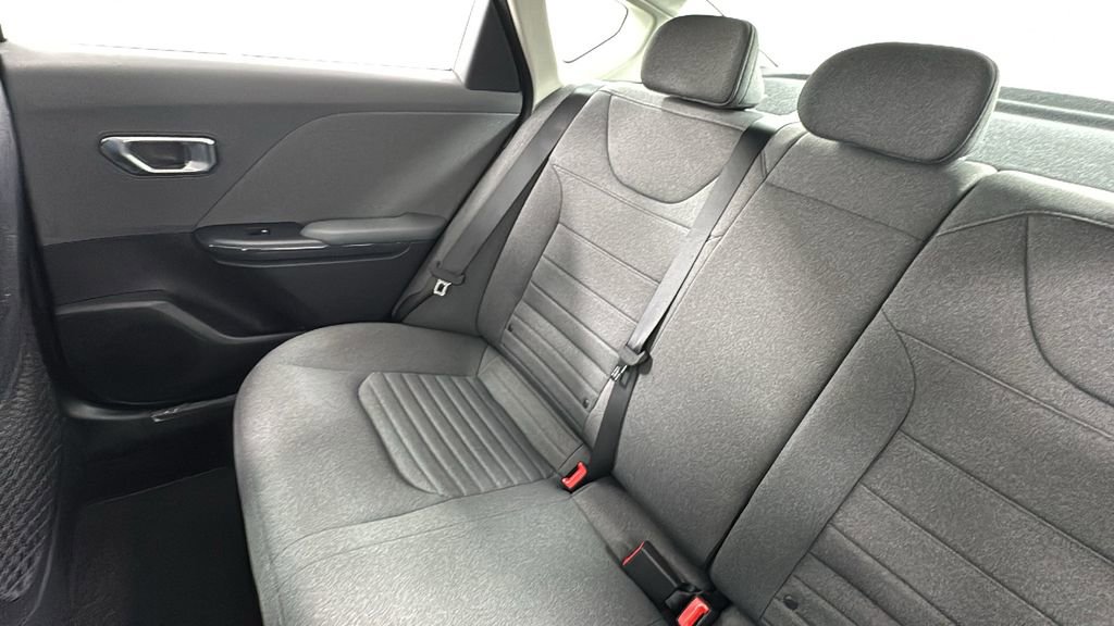 New 2025 Kia K4 EX image 14