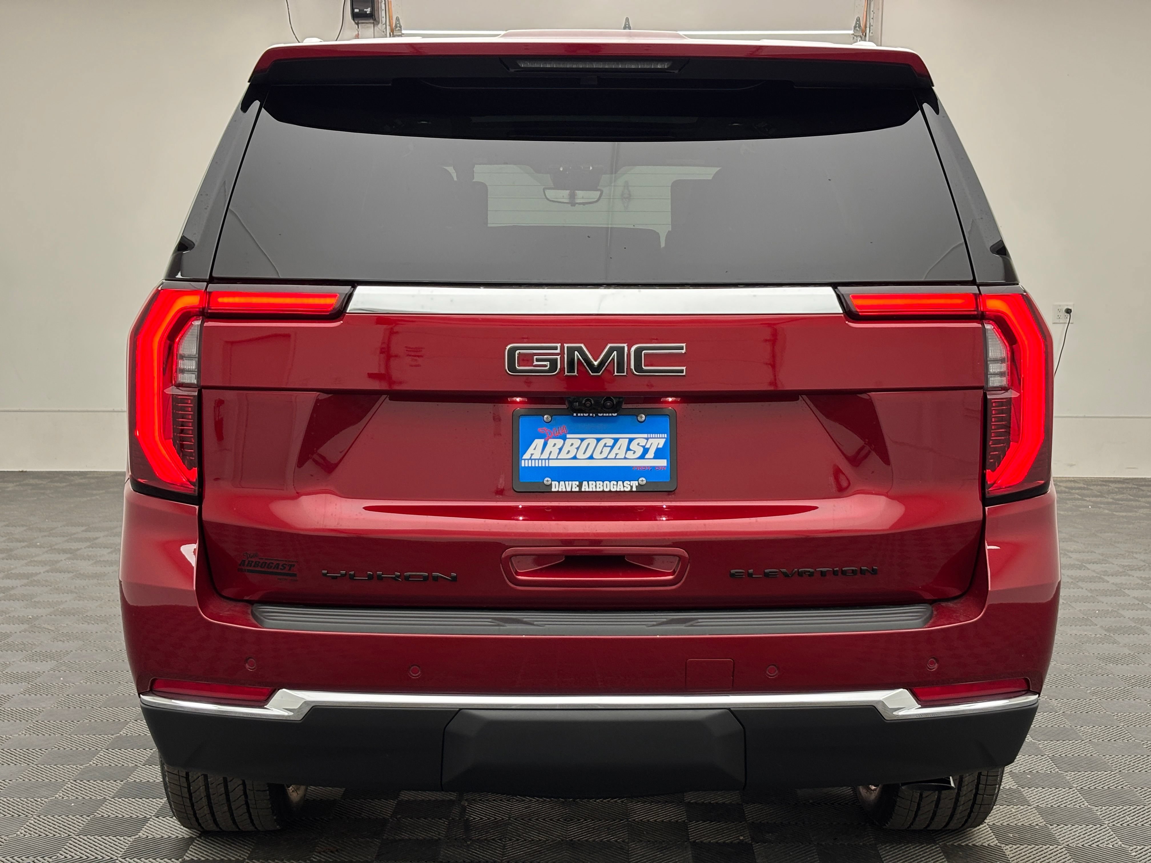New 2026 GMC Yukon Elevation w/ Elevation Premium Package AWD/4WD image 12