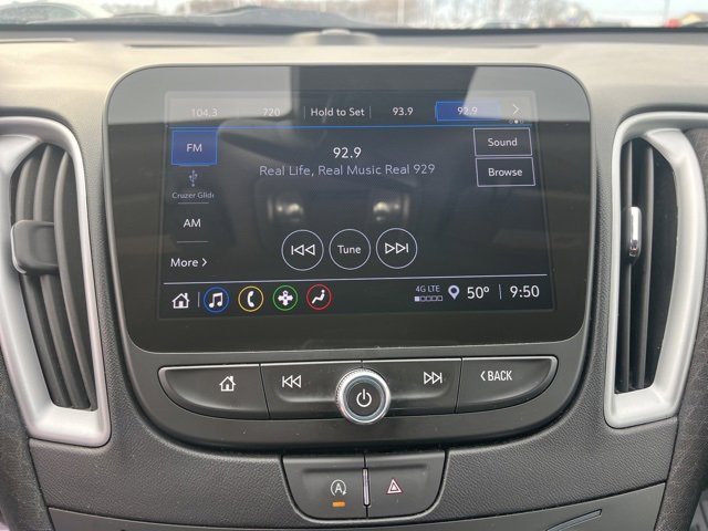 Used 2024 Chevrolet Malibu LT image 25