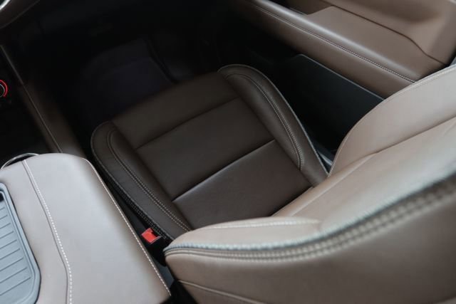 Used 2024 Chevrolet Suburban High Country image 28