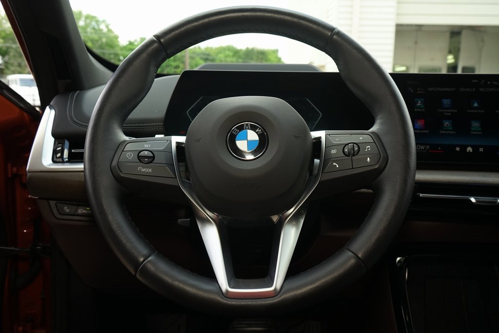 Used 2025 BMW X1 xDrive28i image 6