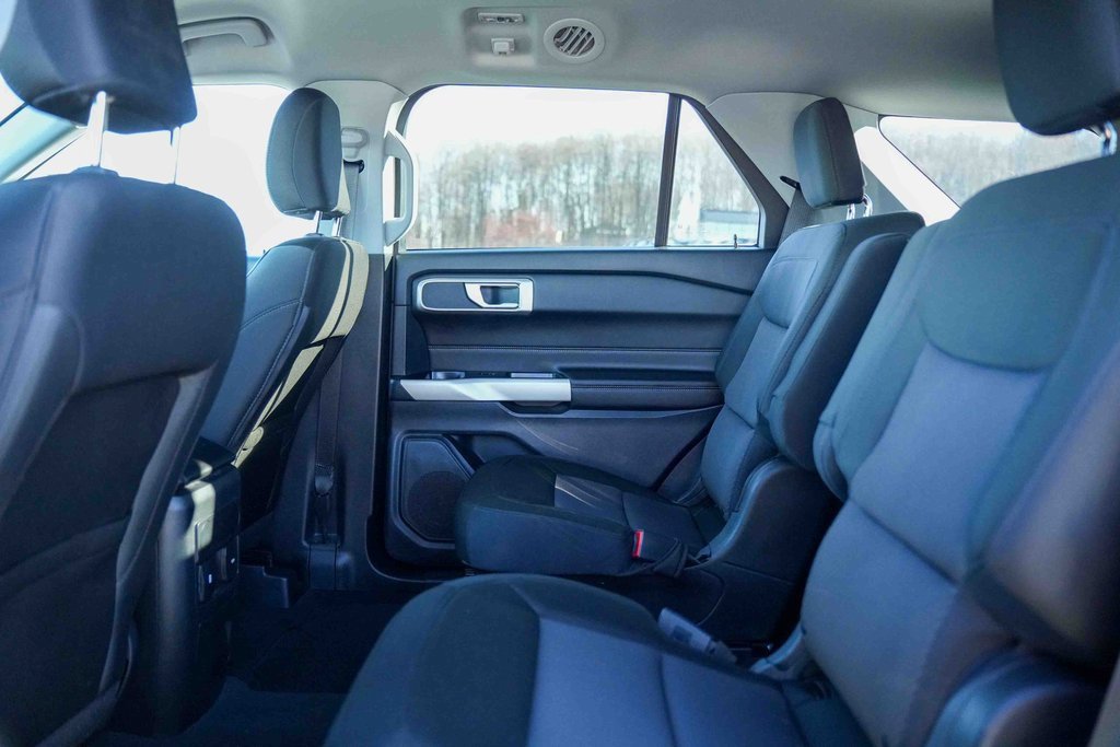 Used 2023 Ford Explorer XLT w/ Class IV Trailer Tow Package image 30