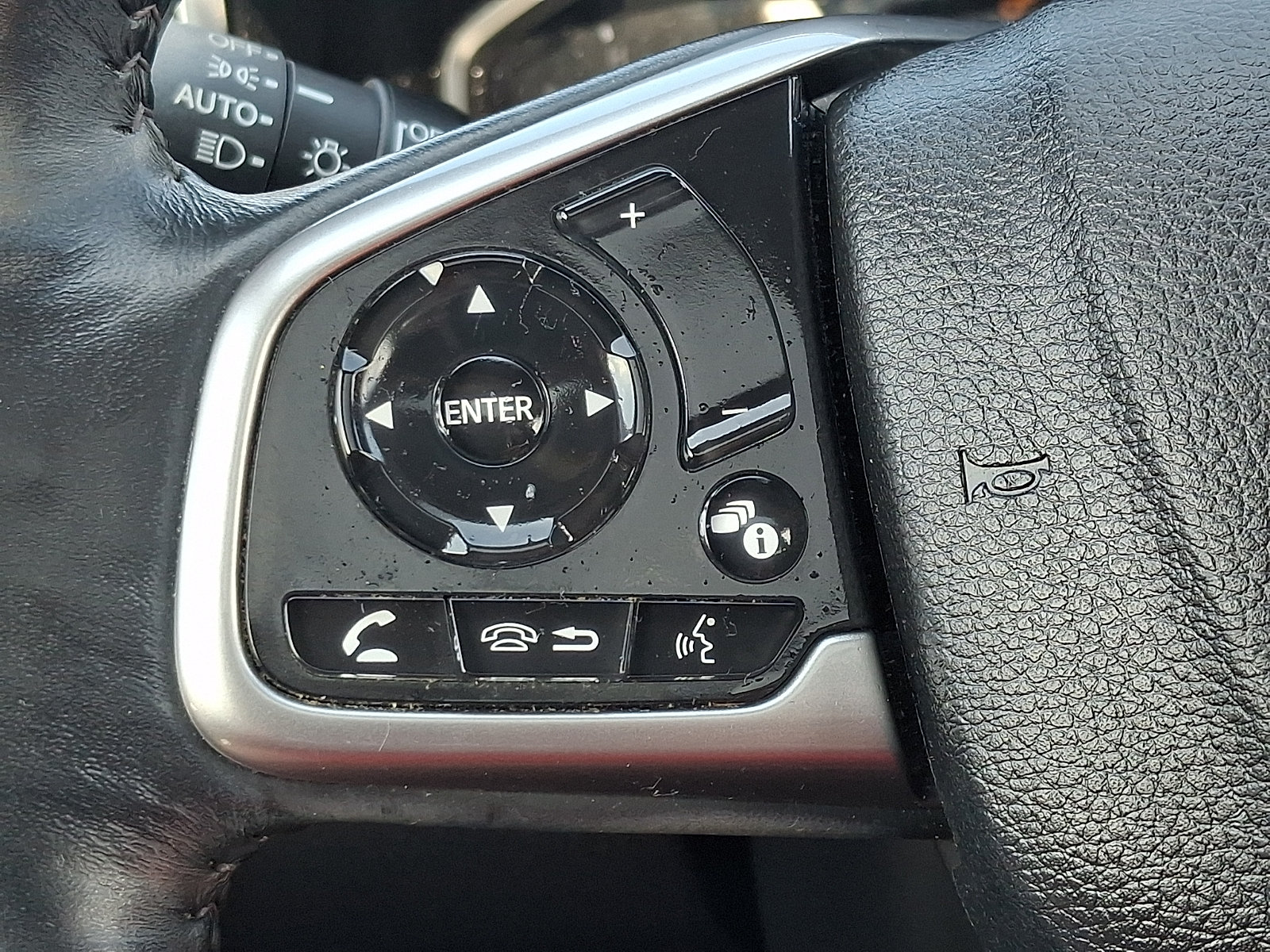 Used 2022 Honda CR-V Touring image 22