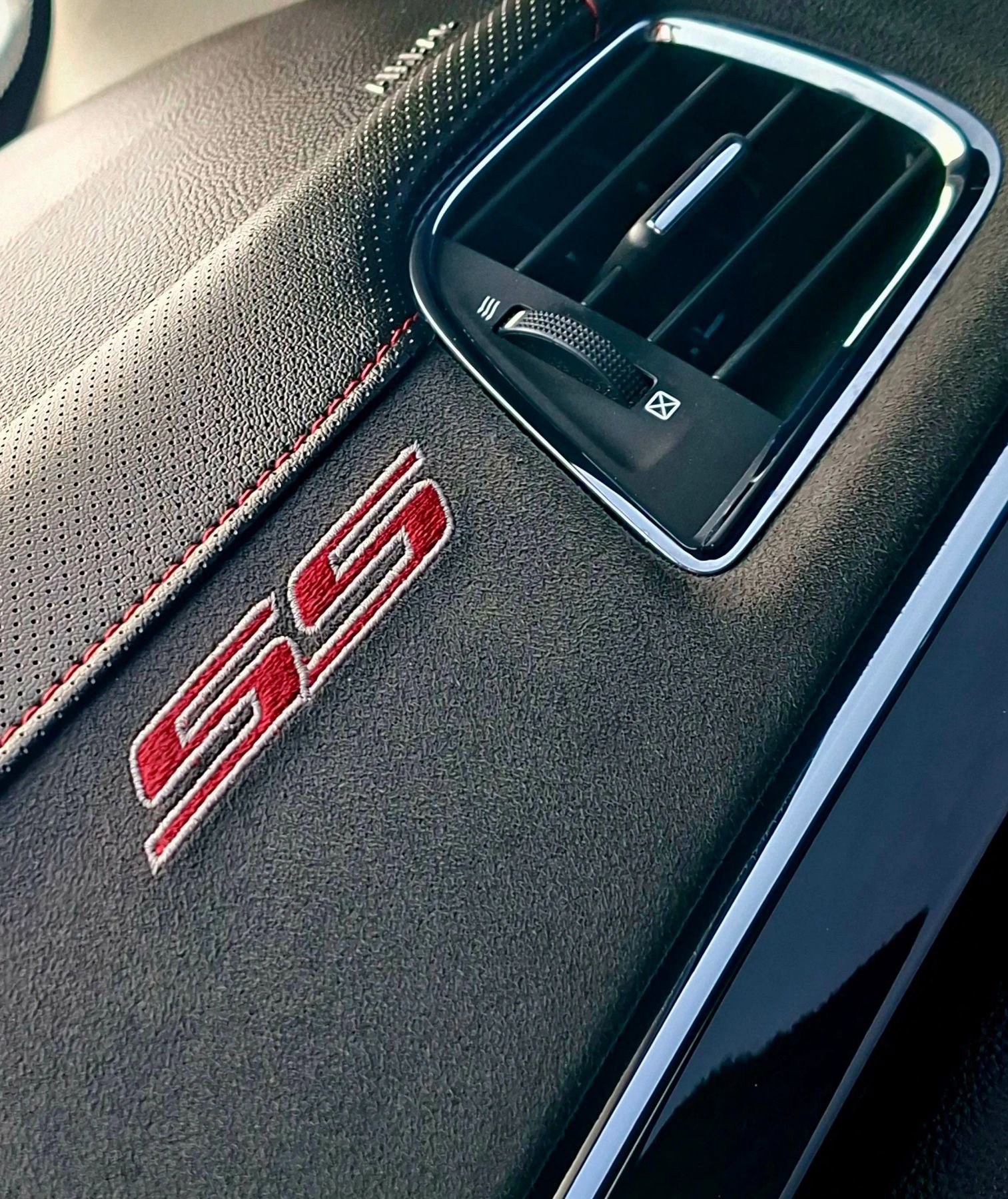 Used 2015 Chevrolet SS image 30