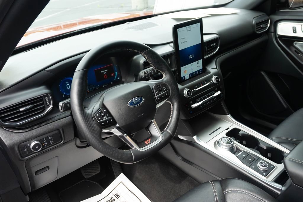 Used 2020 Ford Explorer ST AWD/4WD image 3