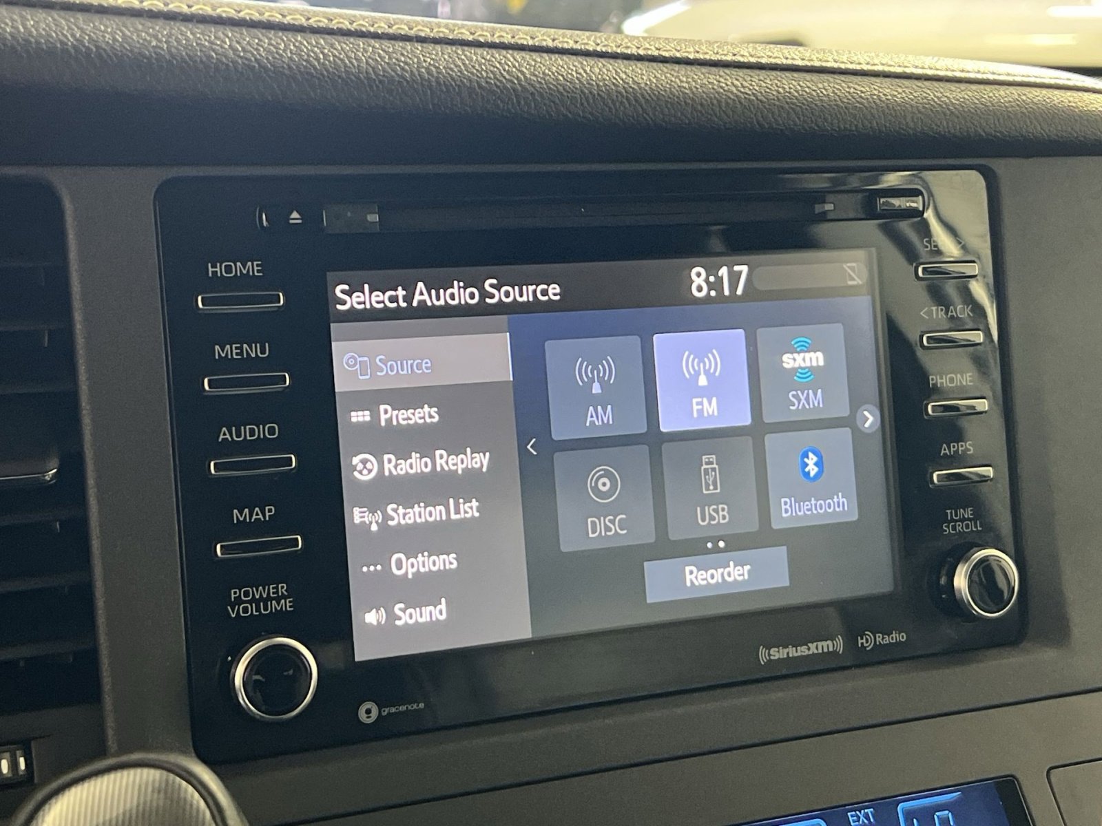 Used 2018 Toyota Sienna SE Premium image 14