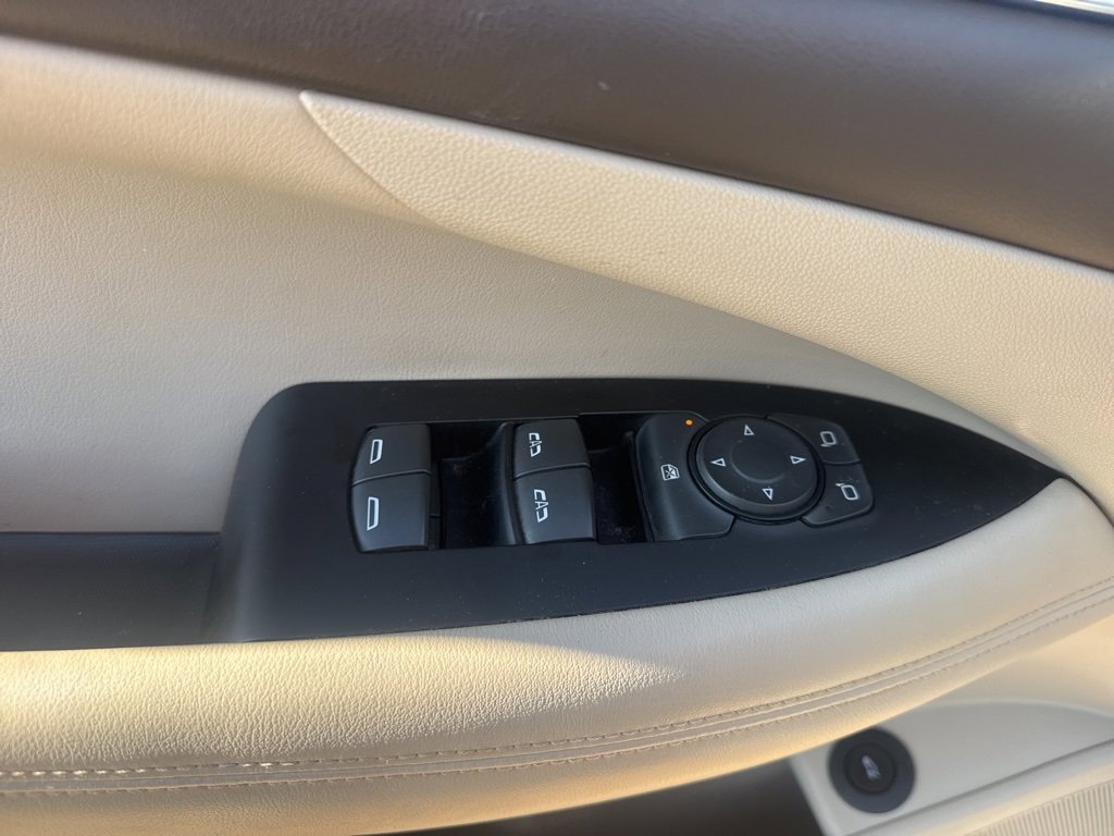 Used 2017 Buick LaCrosse Preferred image 12