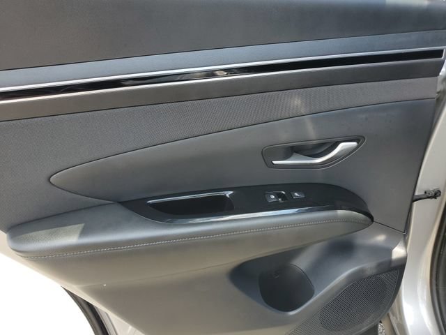 Used 2022 Hyundai Tucson Limited FWD image 14