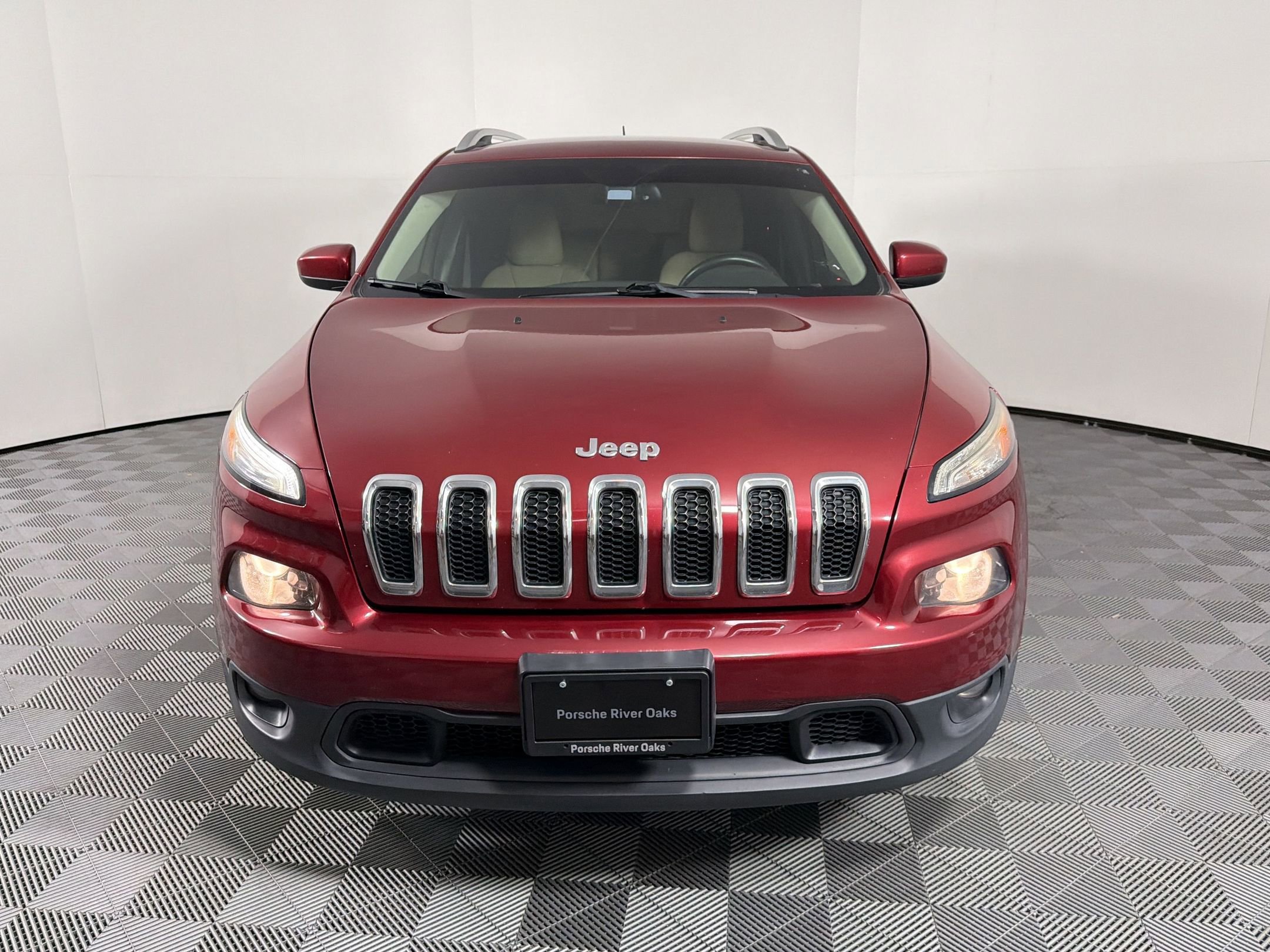 Used 2016 Jeep Cherokee Latitude w/ Comfort/Convenience Group AWD/4WD image 6