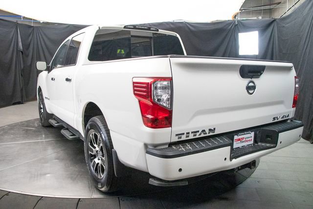Used 2021 Nissan Titan SV w/ Accessory Utility Package image 10