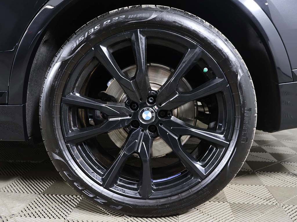 Used 2023 BMW X7 xDrive40i w/ M Sport Package image 24