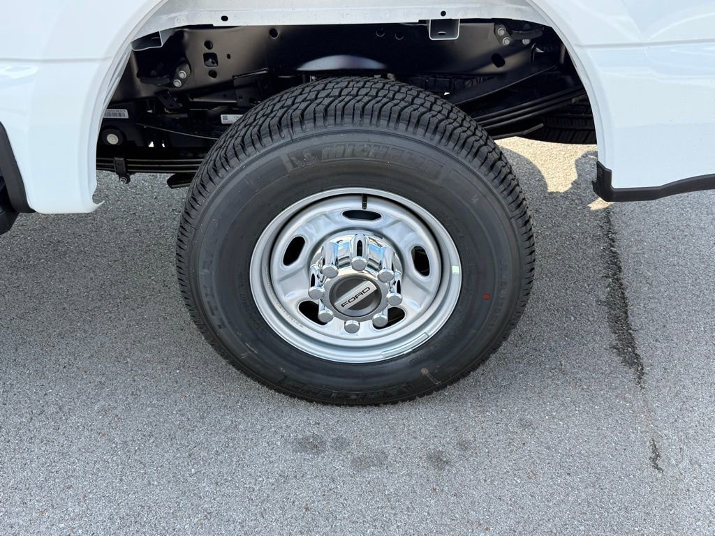 New 2026 Ford F350 XL w/ XL Chrome Package AWD/4WD image 42