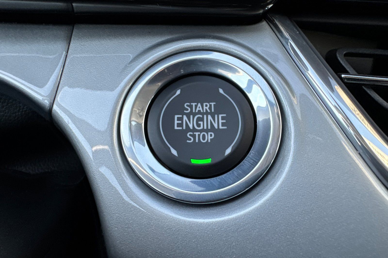 New 2026 Chevrolet Trax LT w/ Driver Confidence Package image 21