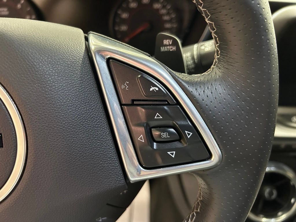 Used 2016 Chevrolet Camaro SS RWD image 11