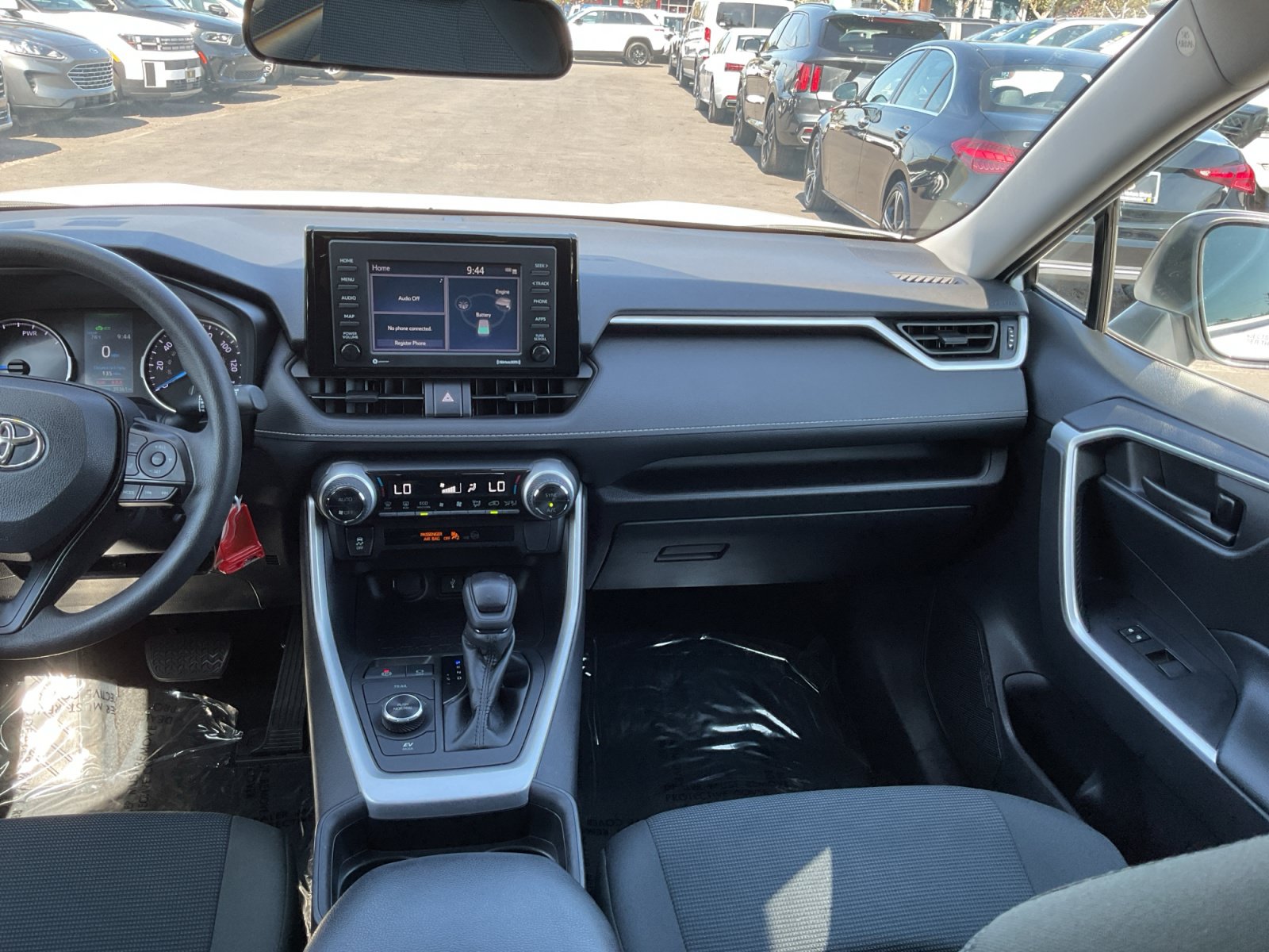 Used 2021 Toyota RAV4 LE AWD/4WD image 16