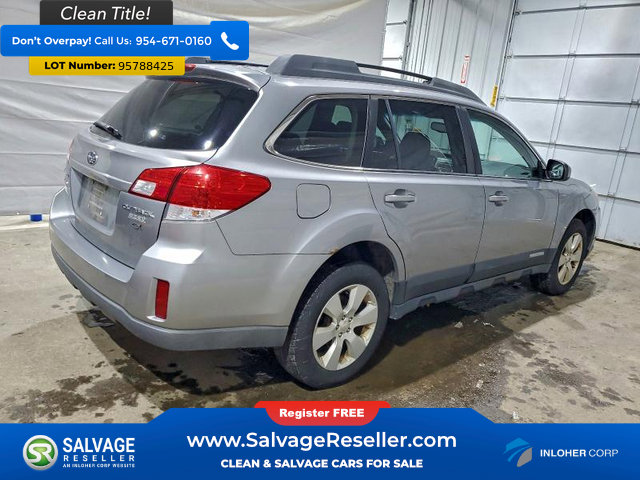 Used 2010 Subaru Outback 2.5i Limited image 4
