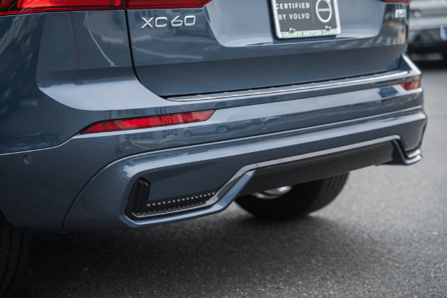 Certified 2026 Volvo XC60 B5 Plus AWD/4WD image 9