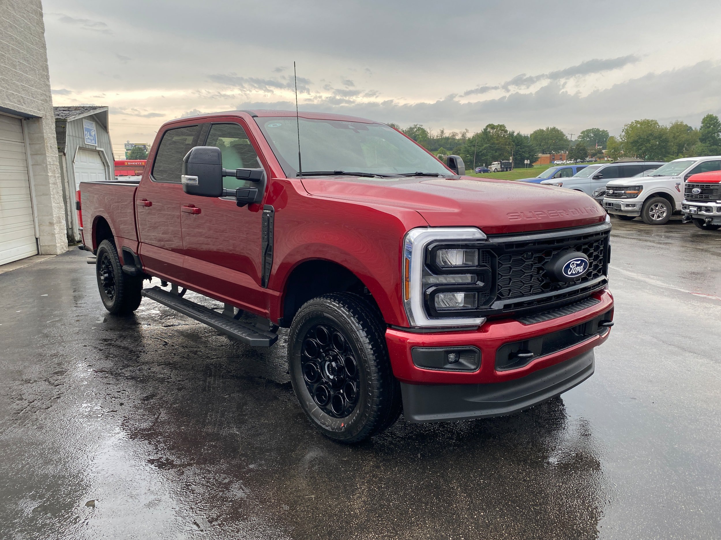New 2027 Ford F250 Lariat w/ Black Appearance Package AWD/4WD image 12