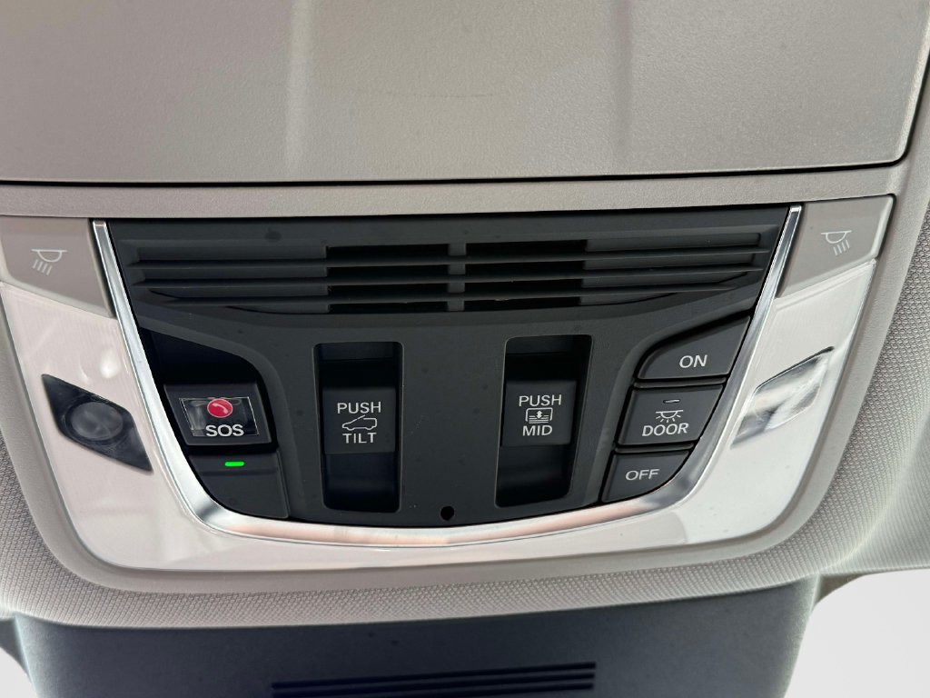 Certified 2025 Acura MDX w/ Technology Package AWD/4WD image 29