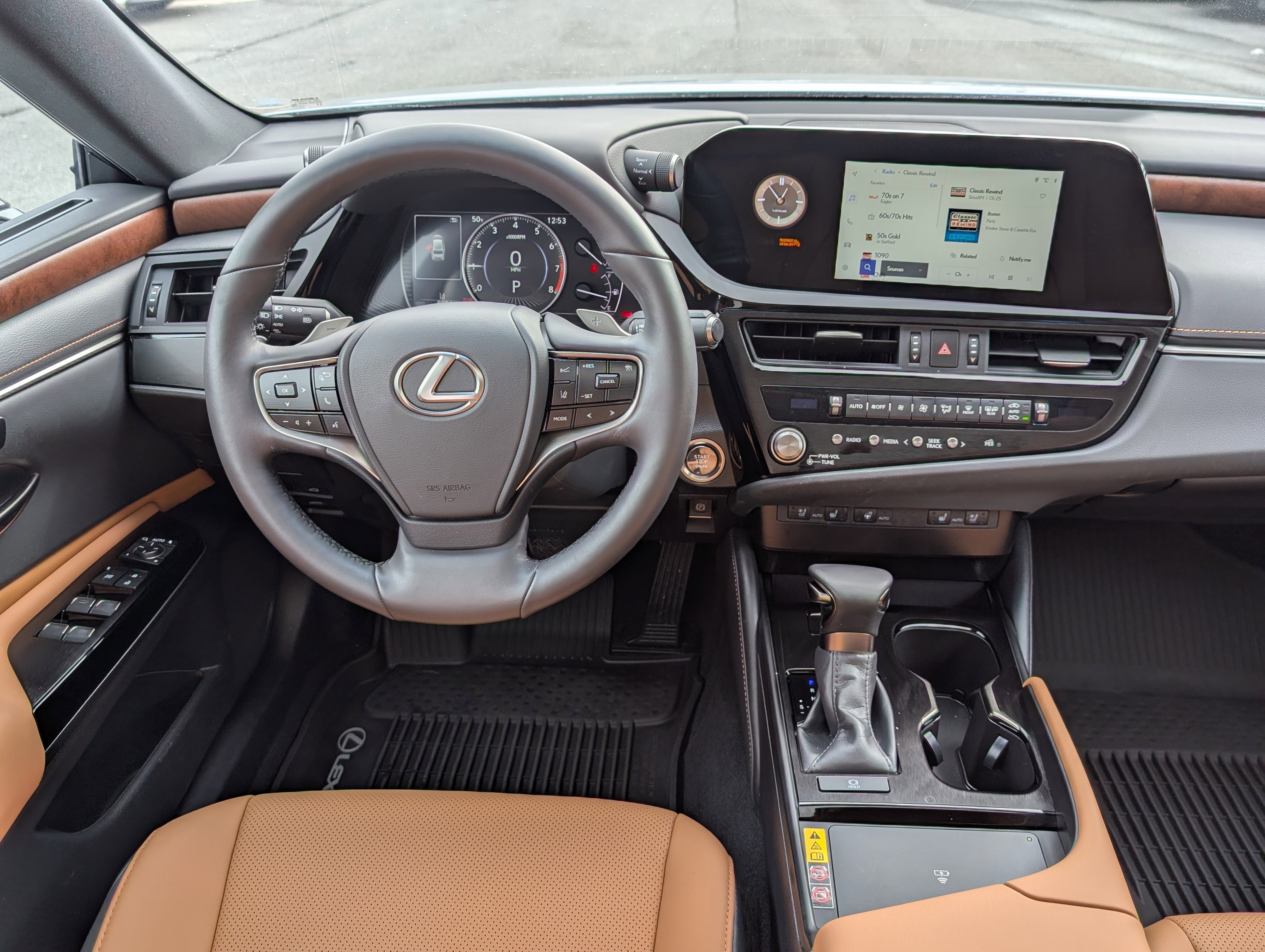 Certified 2024 Lexus ES 350 w/ Premium Package image 16