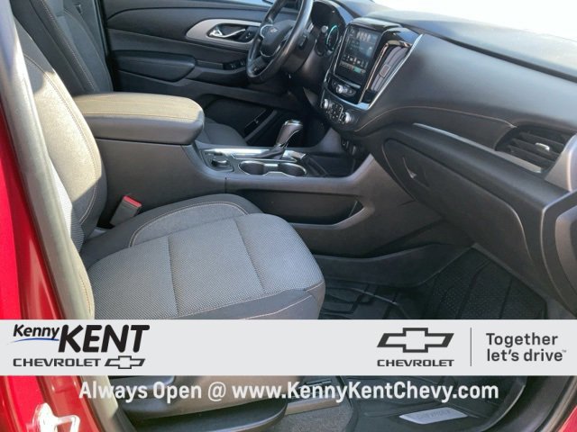 Used 2019 Chevrolet Traverse LT image 16