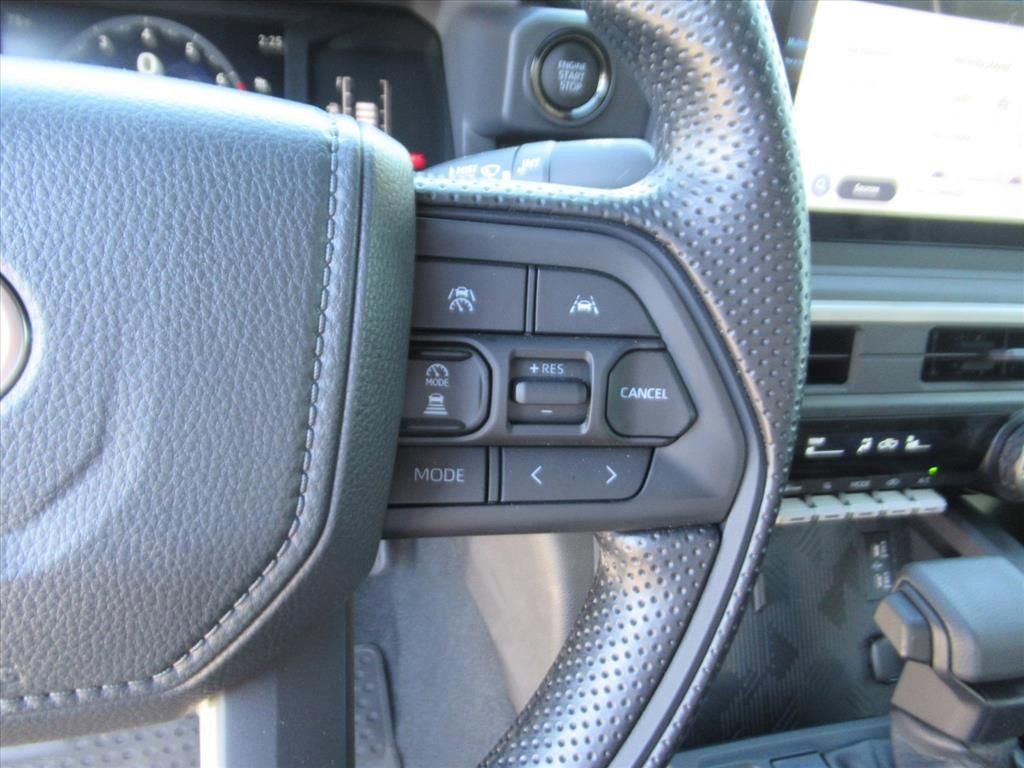 Used 2025 Toyota Tacoma SR image 19