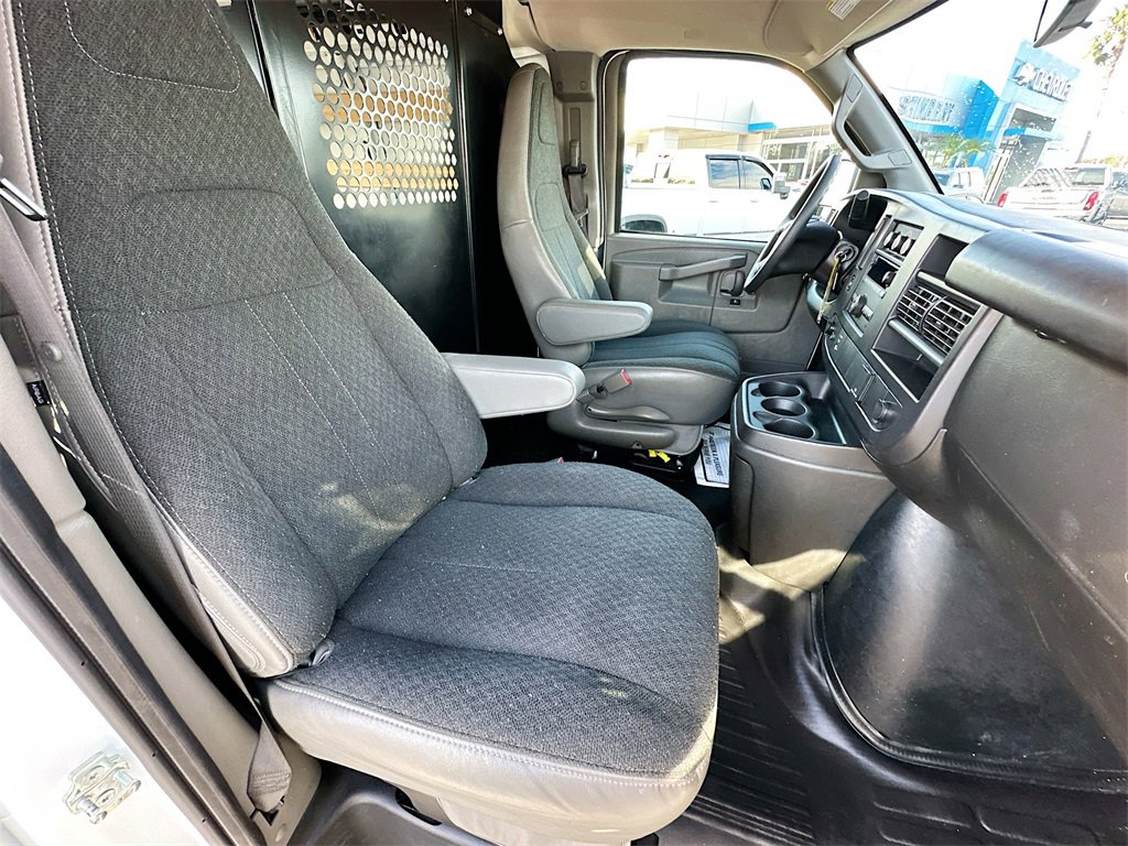 Certified 2024 GMC Savana 2500 w/ Driver Convenience Package image 21