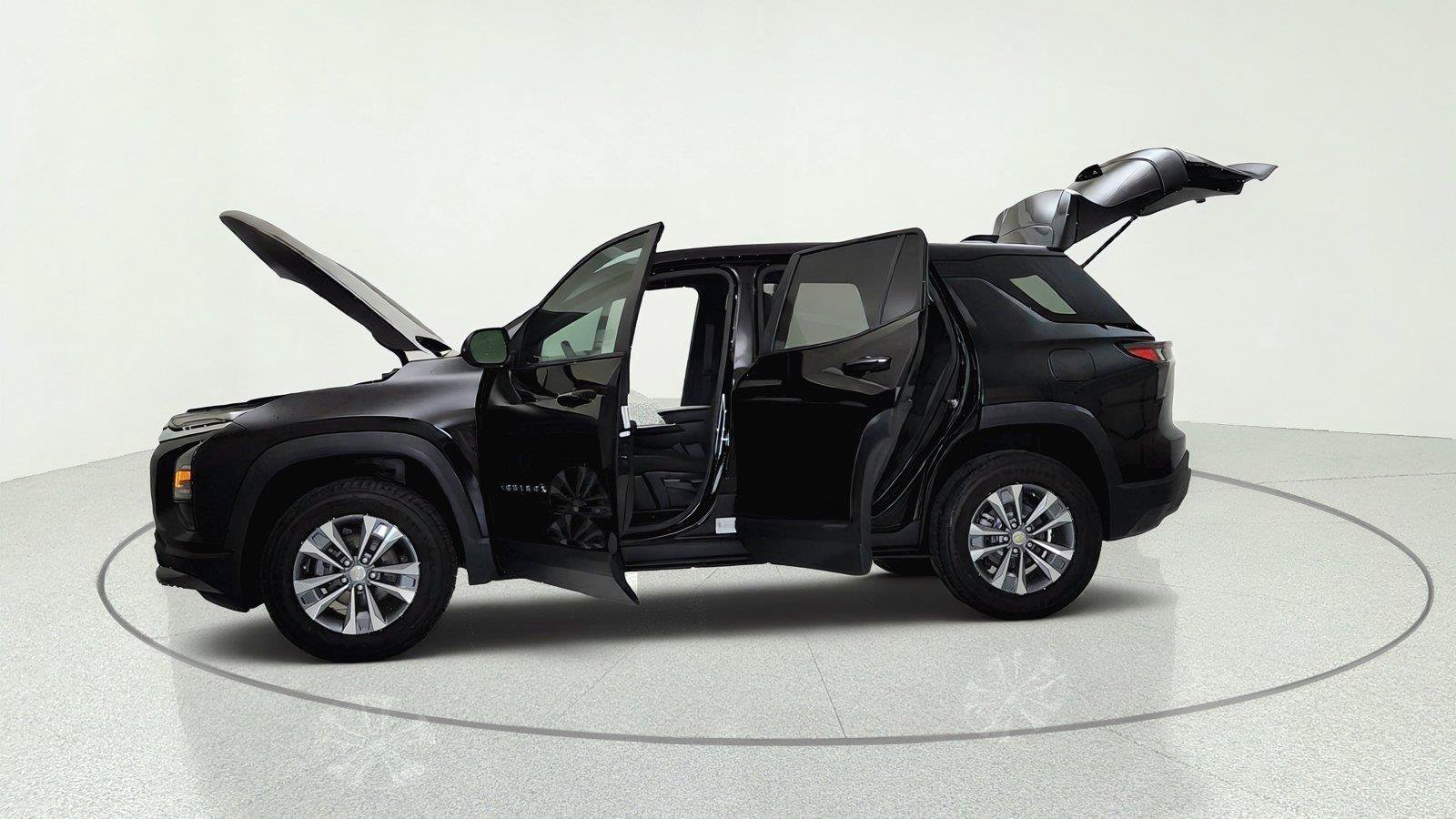 Used 2025 Chevrolet Equinox LT FWD image 11