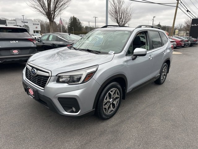 Used 2021 Subaru Forester Premium image 4