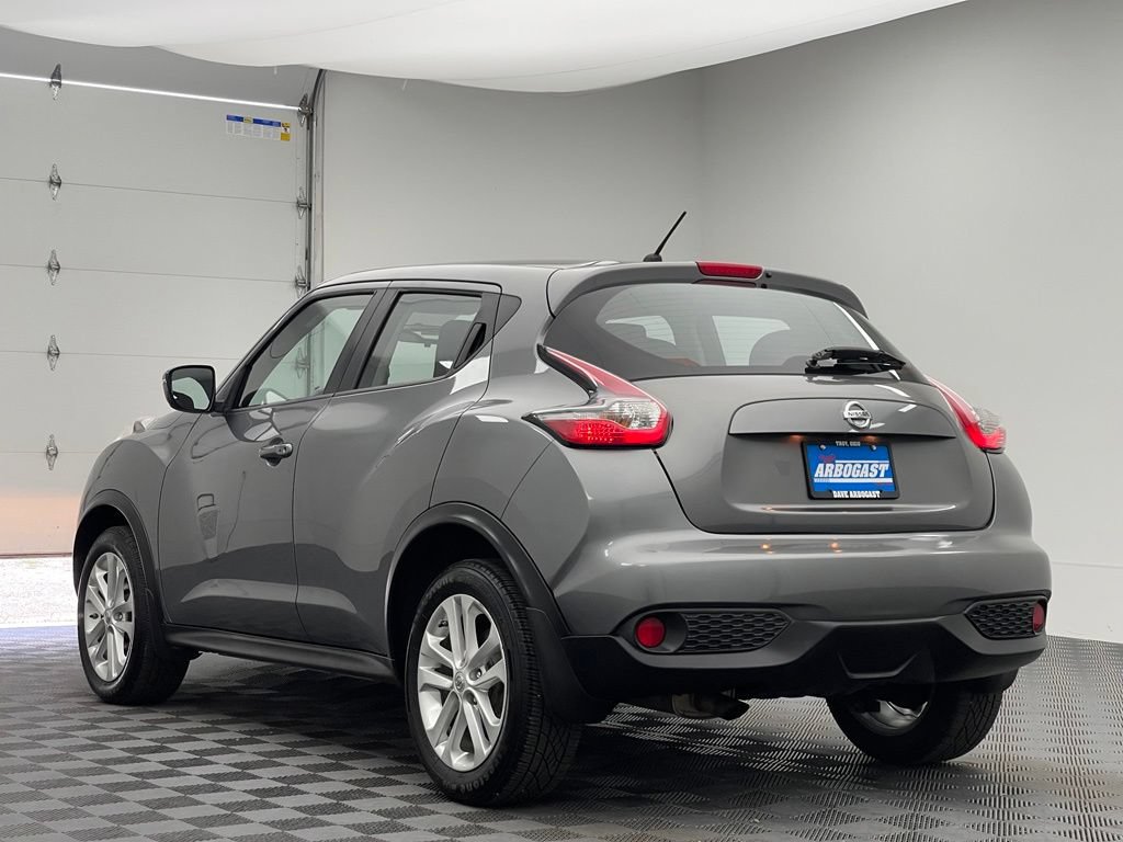 Used 2015 Nissan Juke S FWD image 8