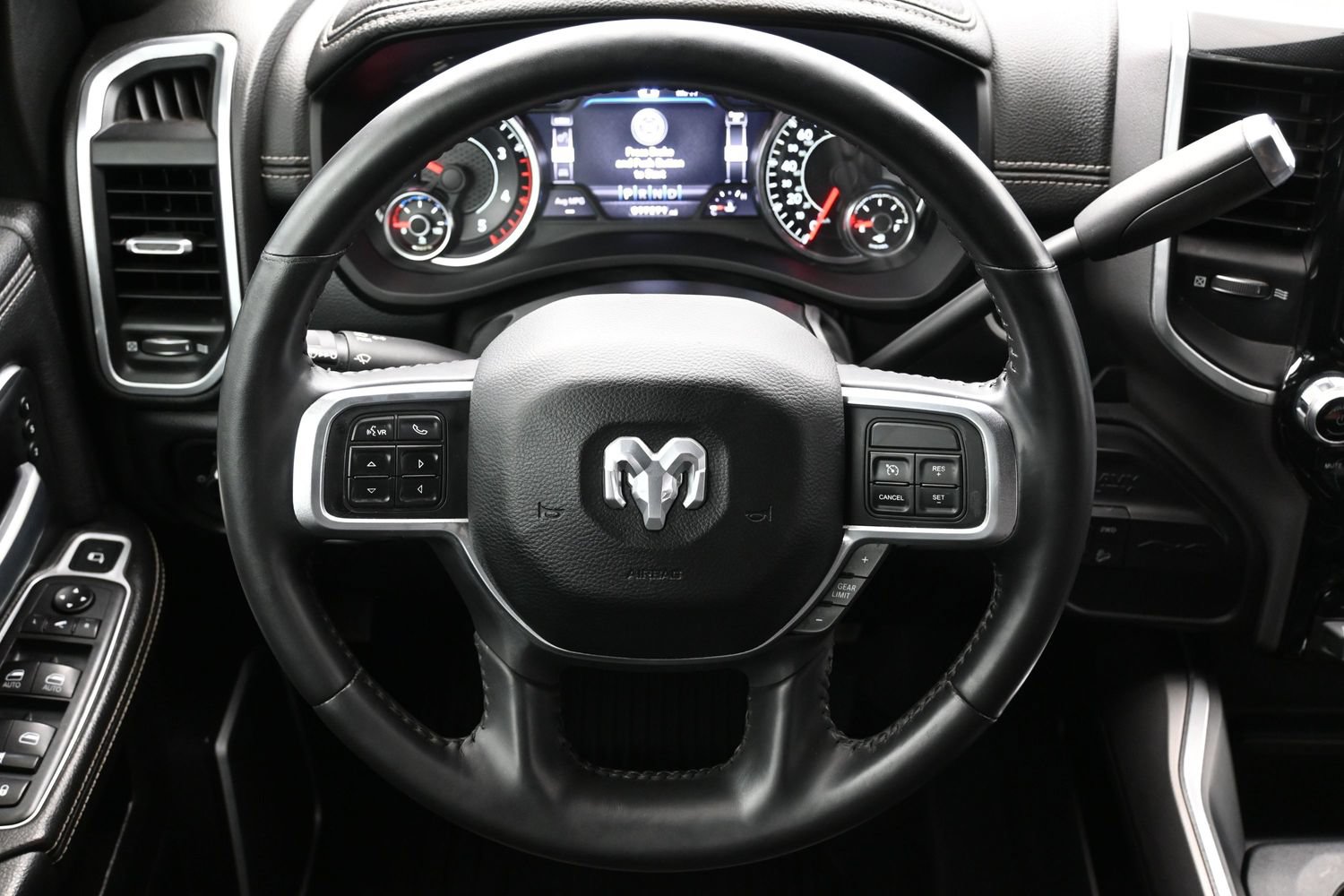 Used 2020 RAM 2500 Laramie AWD/4WD image 15