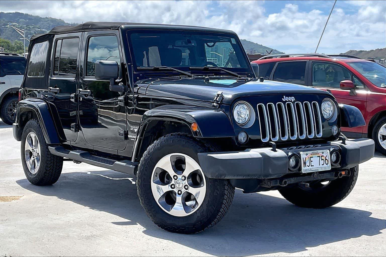 Used 2017 Jeep Wrangler Unlimited Sahara w/ Connectivity Group AWD/4WD image 21