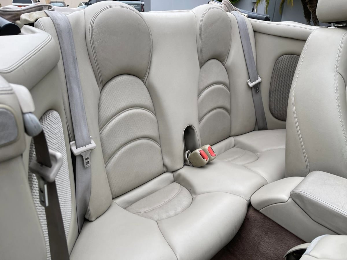 Used 2002 Jaguar XK8 Convertible RWD image 21