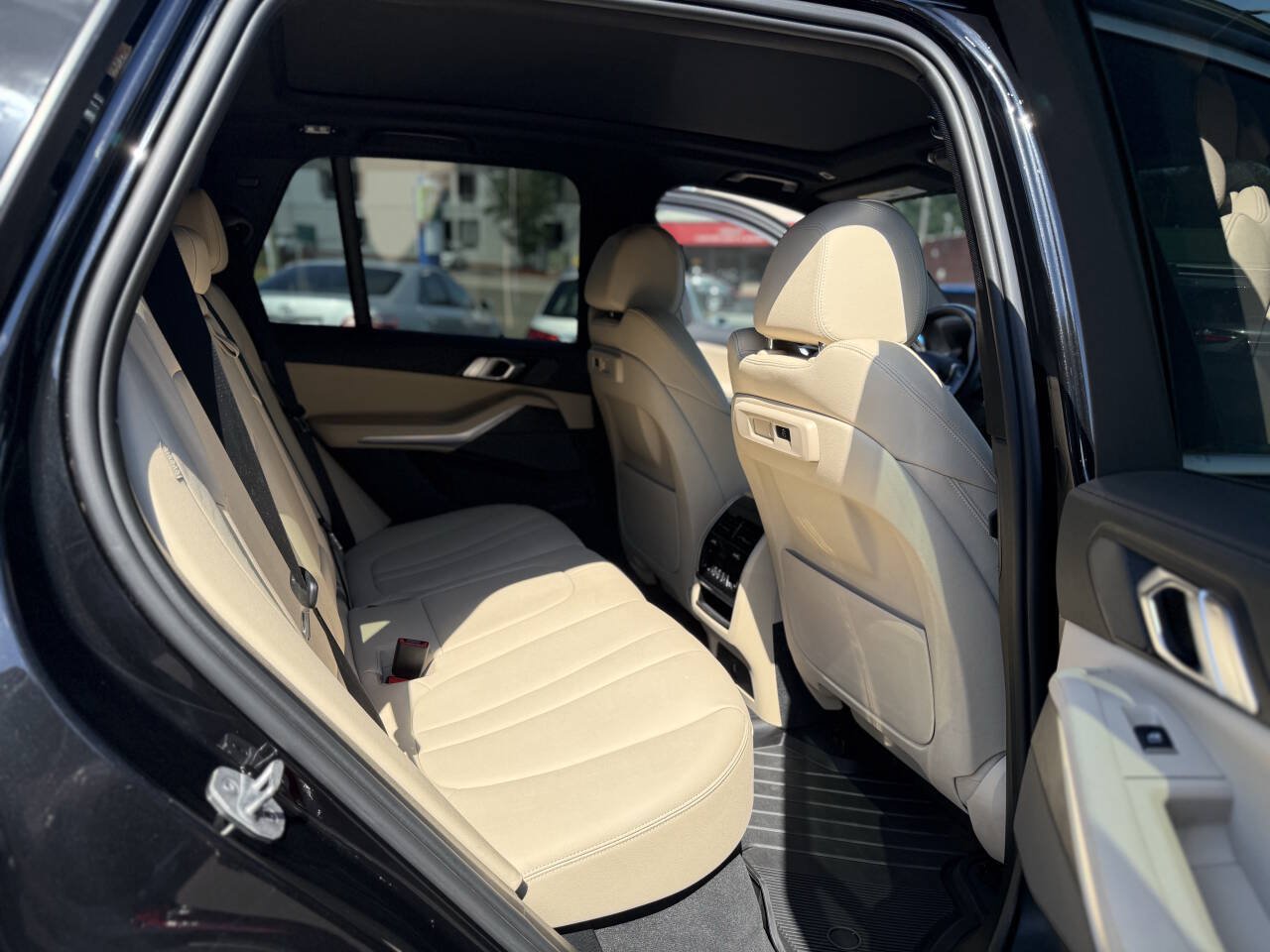 Used 2021 BMW X5 sDrive40i w/ Premium Package RWD image 19
