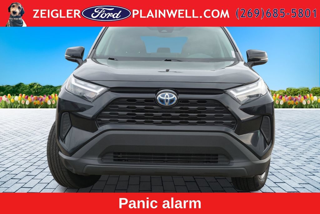 Used 2023 Toyota RAV4 LE AWD/4WD image 8