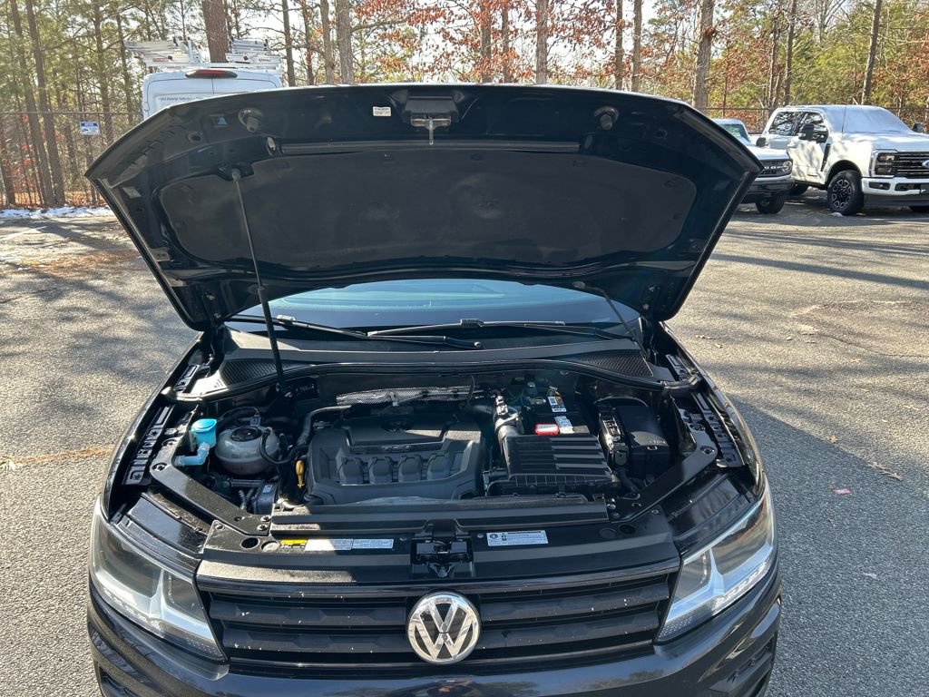 Used 2018 Volkswagen Tiguan SE image 13