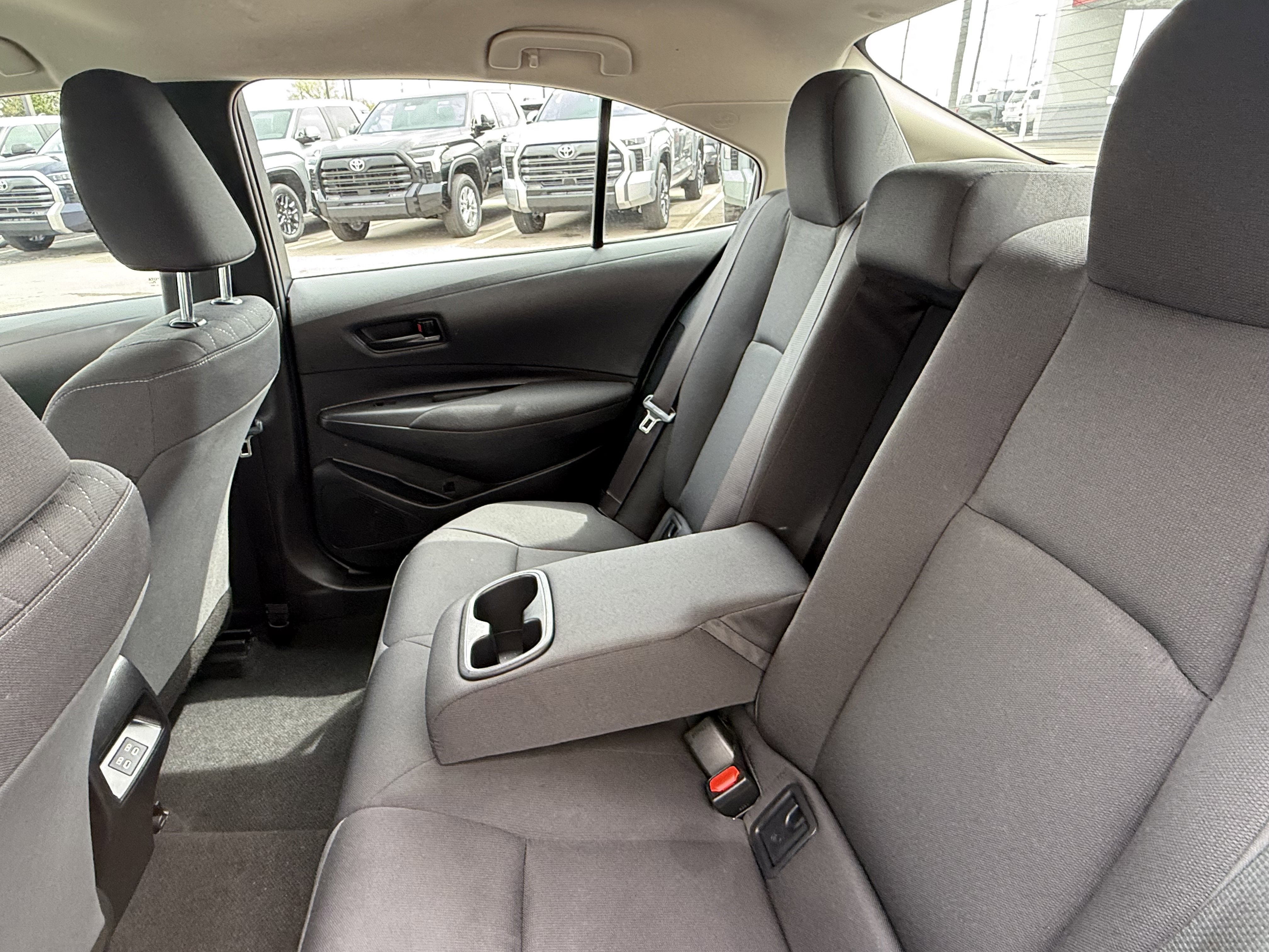 Certified 2025 Toyota Corolla LE FWD image 6