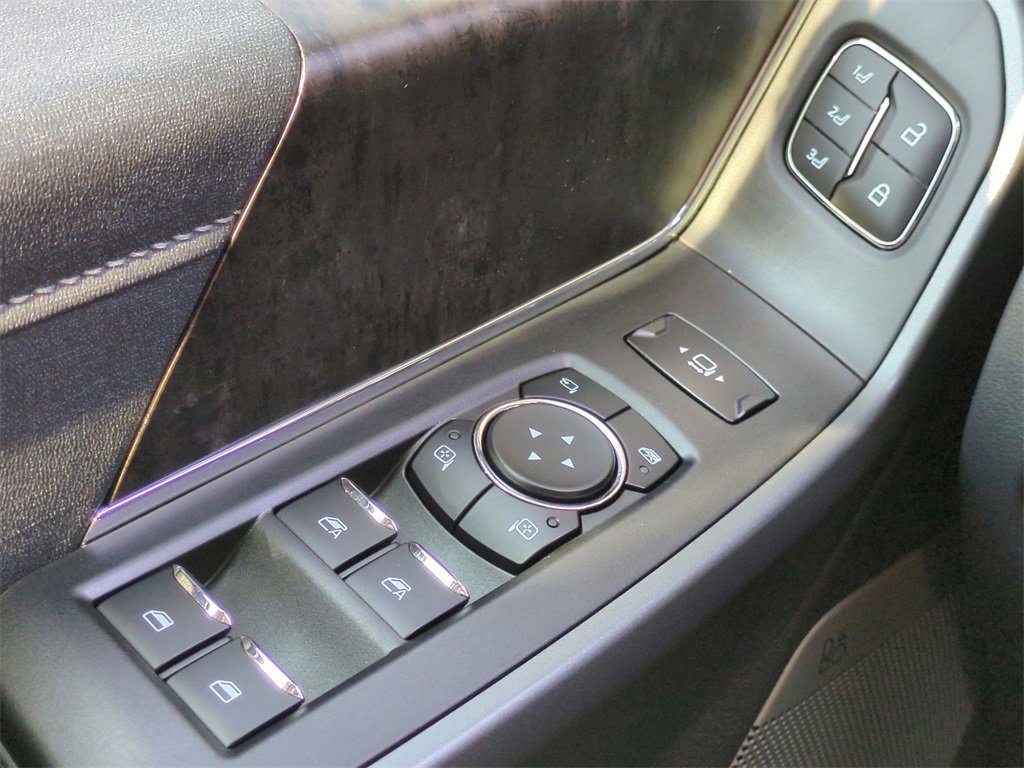 New 2026 Ford F250 Lariat image 25