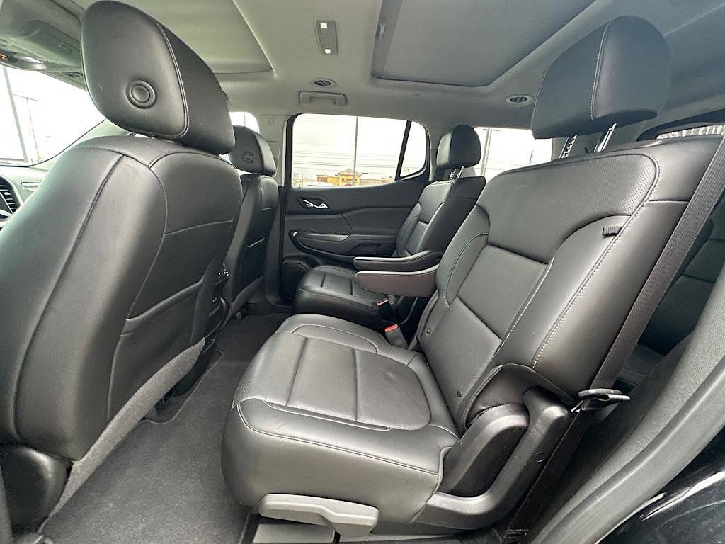 Used 2021 GMC Acadia SLT image 17