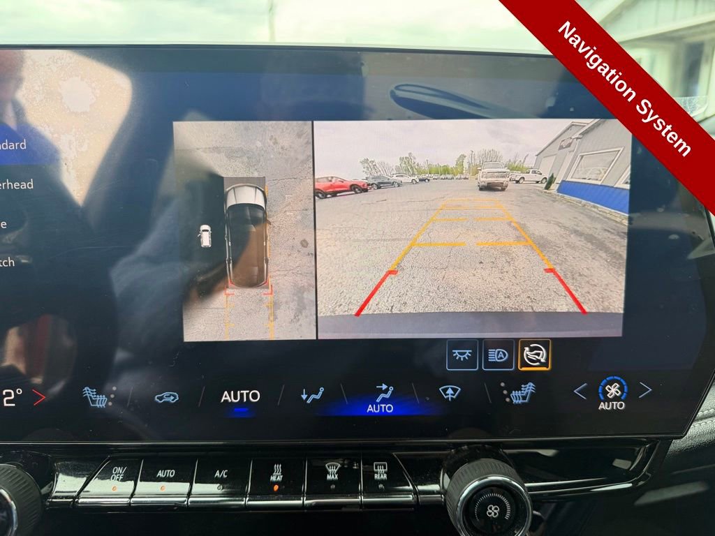 Used 2024 Chevrolet Blazer EV LT AWD/4WD image 28