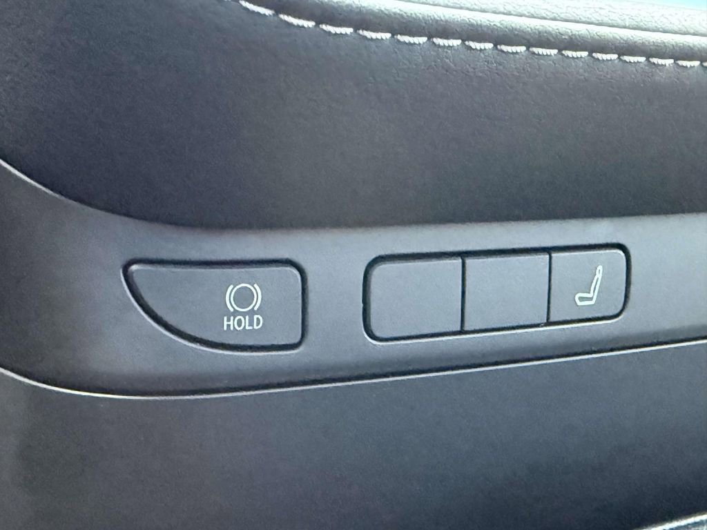 Used 2023 Lexus LS 500 F Sport w/ Cold Weather Package (CK) image 25