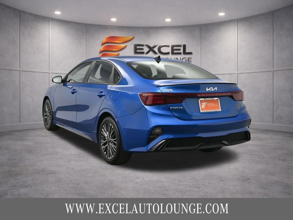 Used 2023 Kia Forte GT-Line w/ GT-Line Technology Package FWD image 5