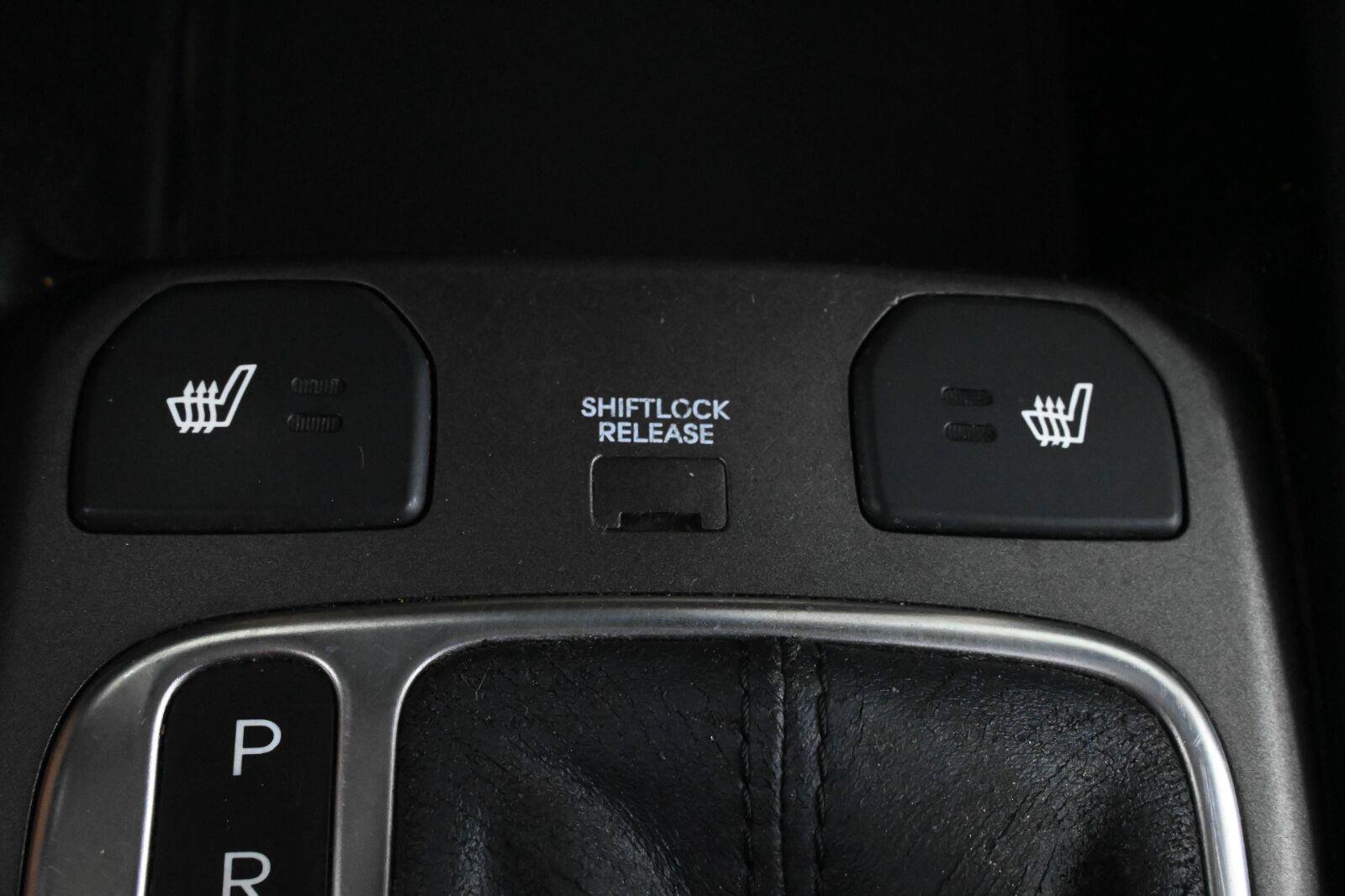 Used 2013 Kia Soul ! w/ Premium Pkg FWD image 30
