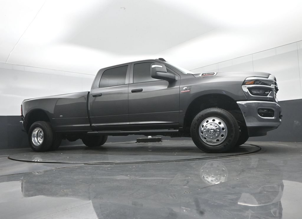 Used 2025 RAM 3500 Tradesman AWD/4WD image 58